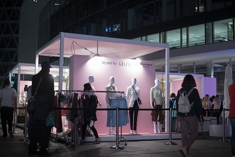 foto di Milano Fashion Week 2021. L’haute couture passa da Portanuova.